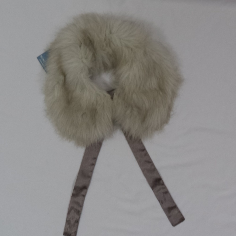 Nine West Faux Fur Collar Wrap NWT!!